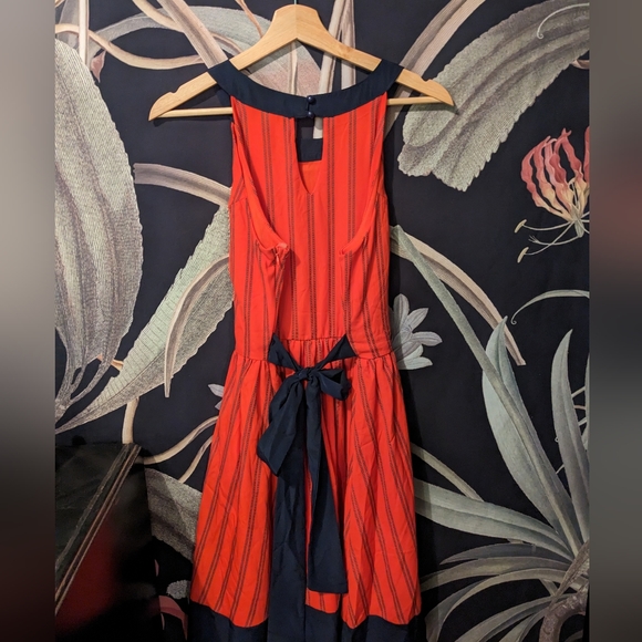 Vintage Style Striped Dress - Picture 2 of 2